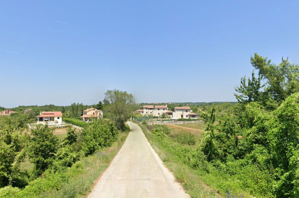 Gradbeno zemljišče z gradbenim dovoljenjem, Rovinj