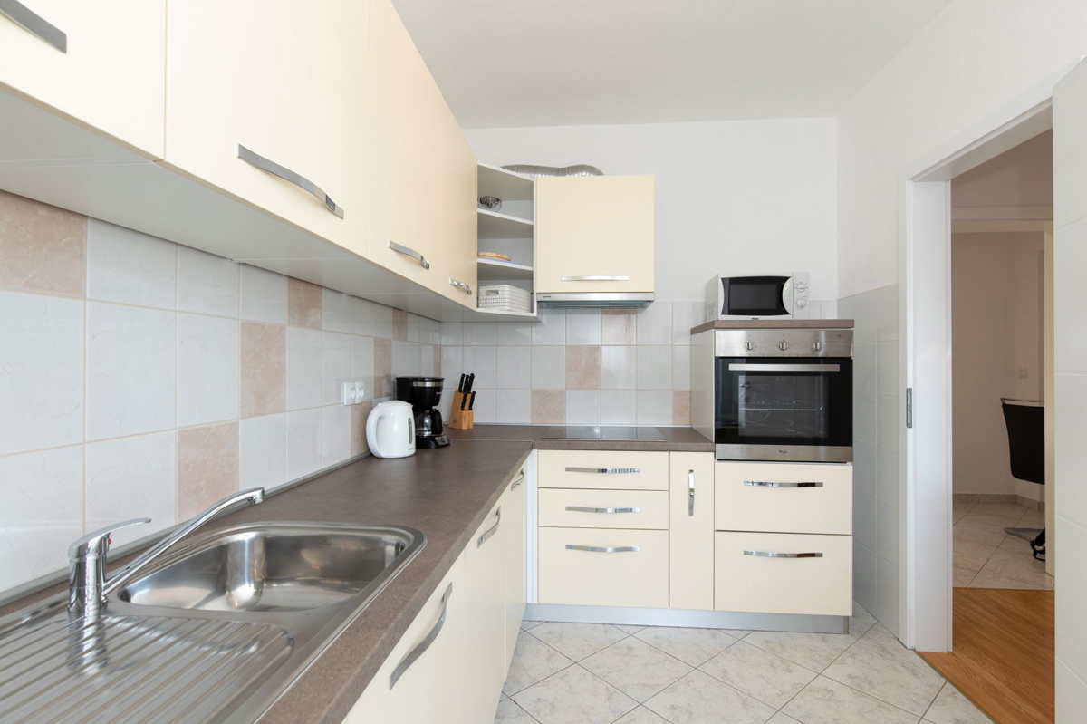 Novourejen apartma, 130 m2