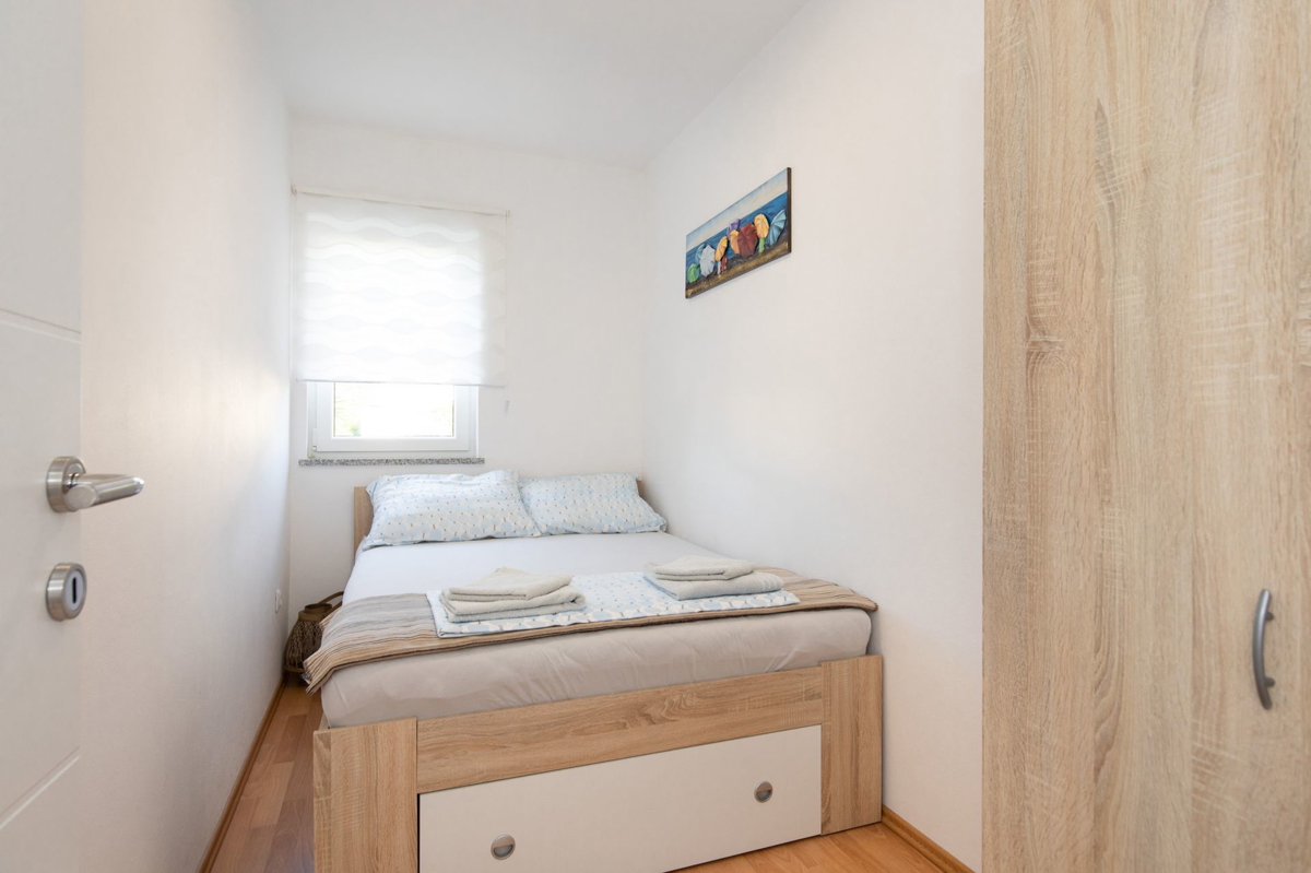 Novourejen apartma, 130 m2