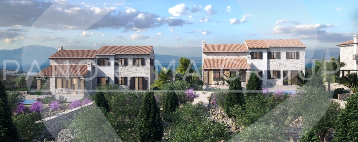 Ekskluzivno - zemljišče s projektom za vilo v toskanskem stilu
