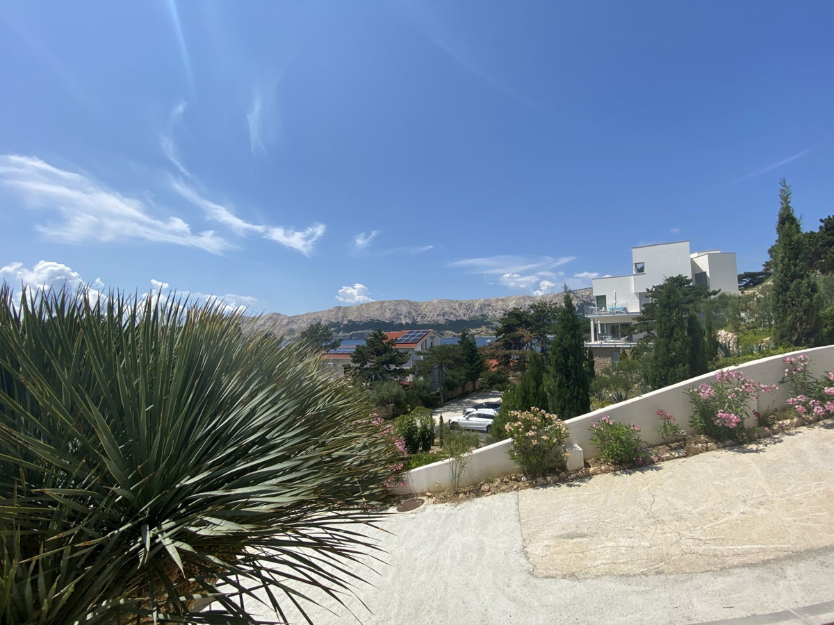 Dvije luksuzne novogradnje, ekskluzivna lokacija - Baška