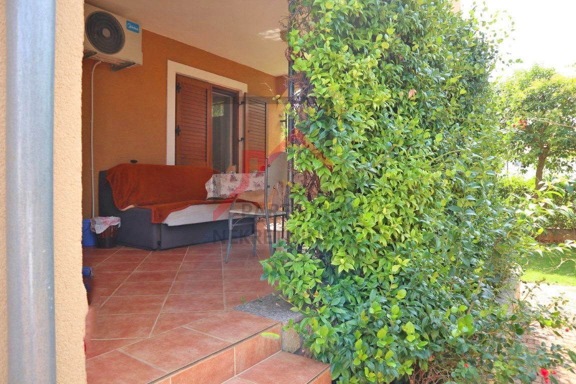 Poreč, hiša s 3 stanovanjskimi enotami