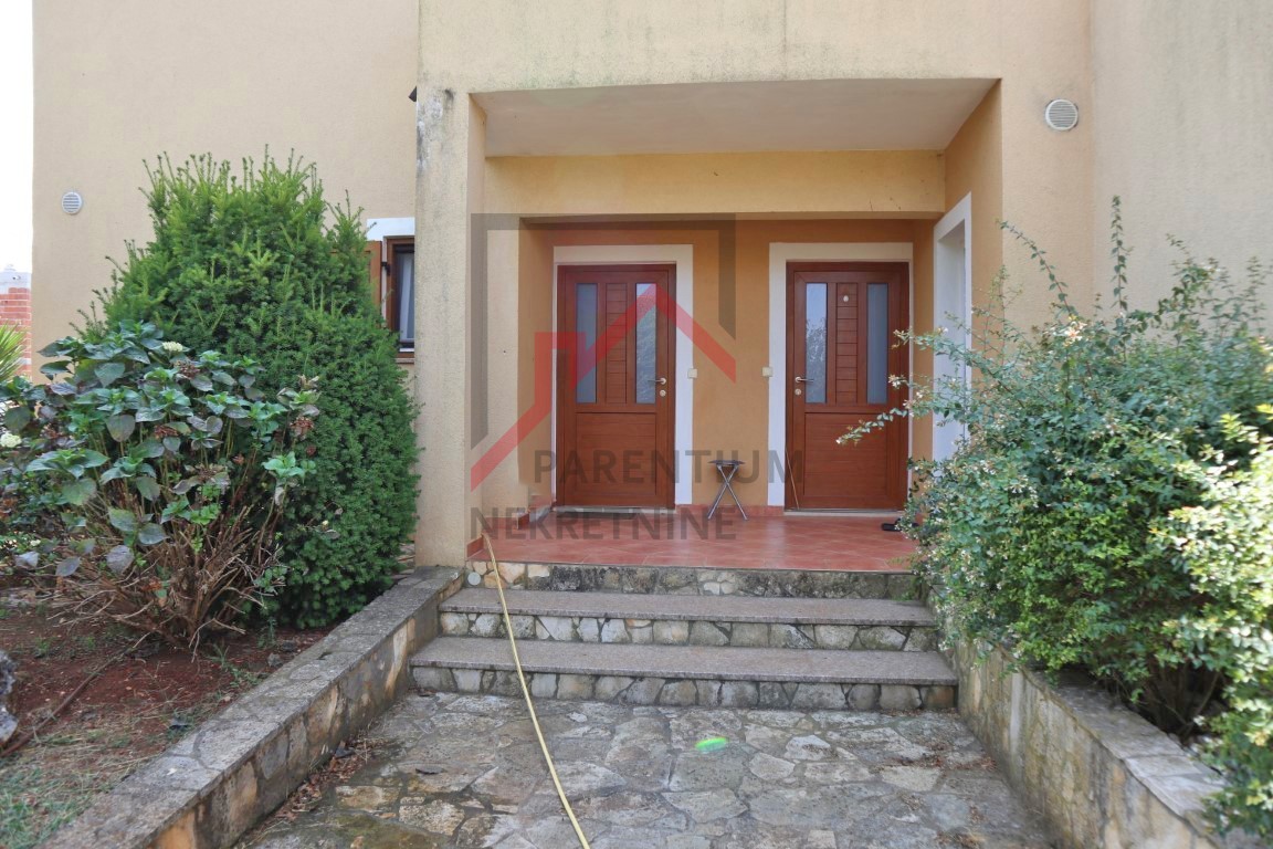 Poreč, hiša s 3 stanovanjskimi enotami