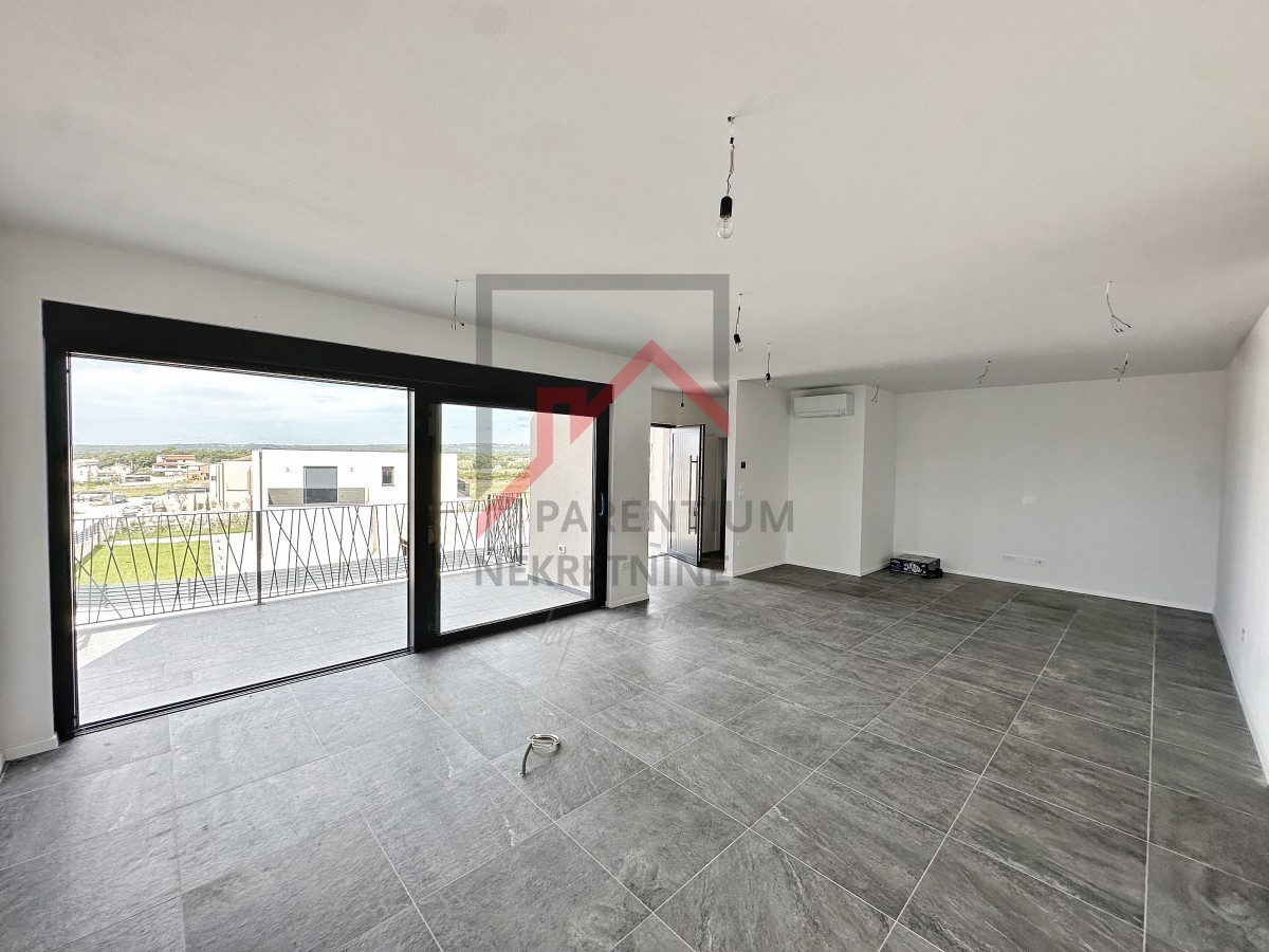 Novogradnja - stanovanje z dvema spalnicama in strešno teraso