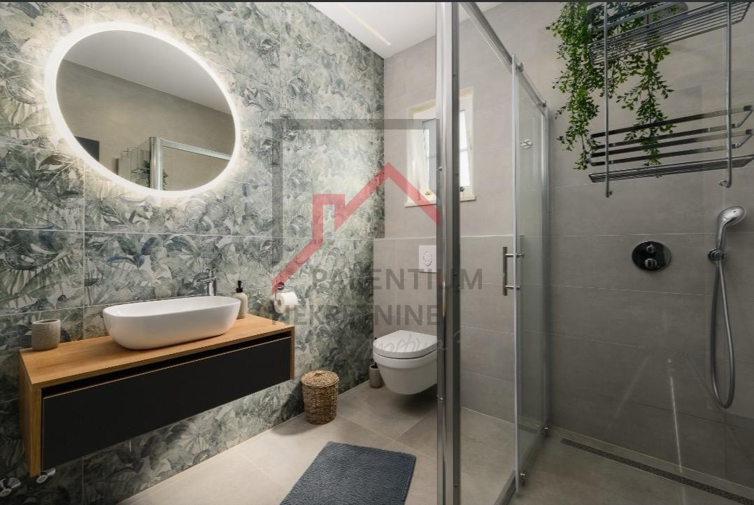 Kanfanar, okolica, novozgrajena hiša s garsonjero