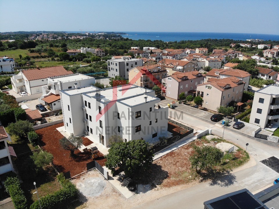 Poreč, Luksuzna vrstna hiša s pogledom na morje!