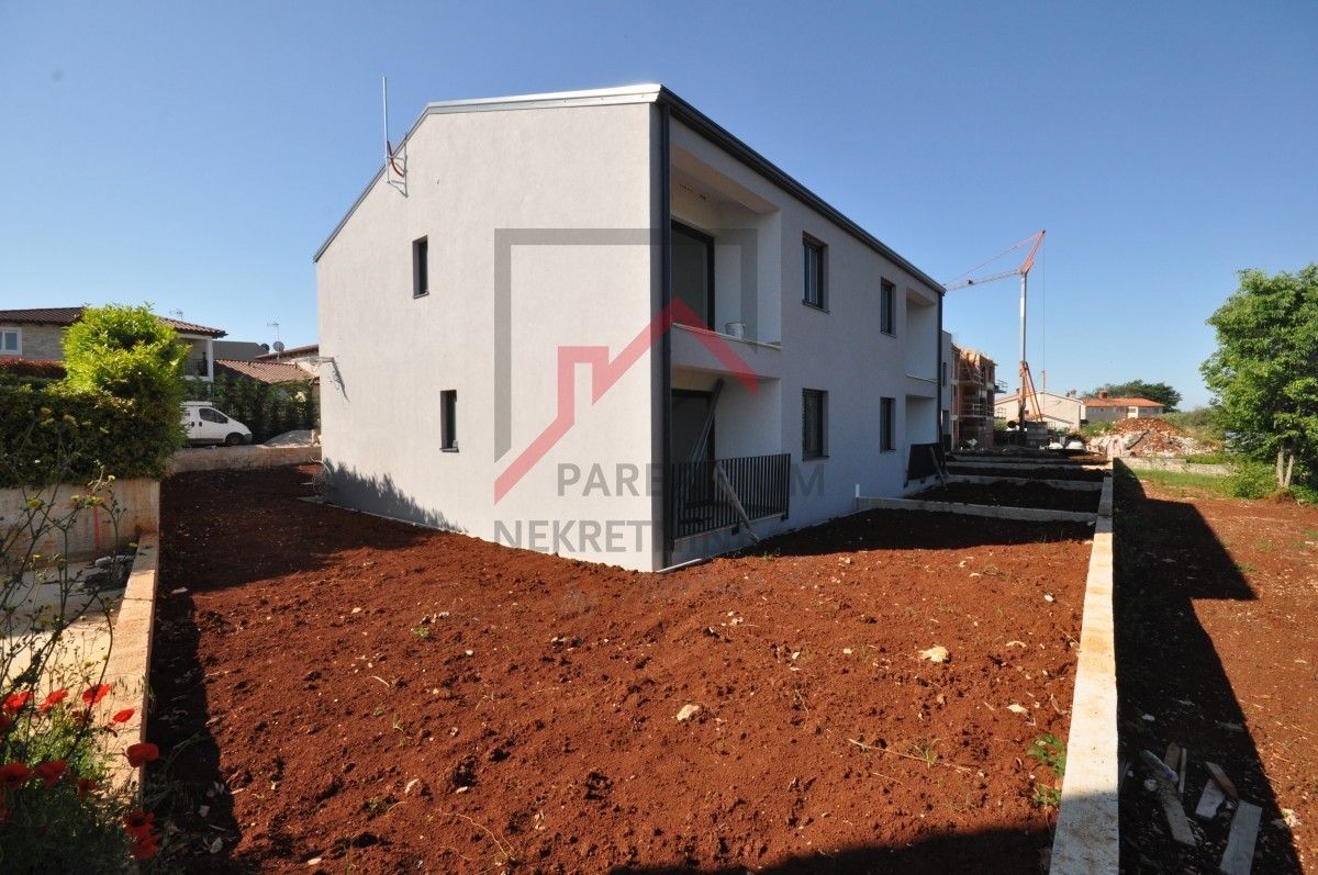 Poreč, okolica, dvosobno stanovanje v novogradnji.