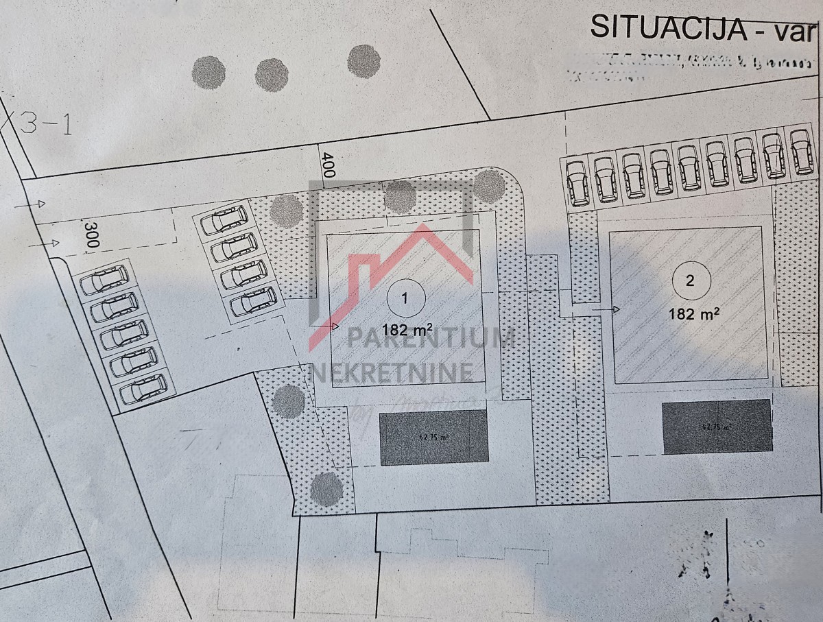 Zemljišče za gradnjo 2 stanovanjskih objektov z 18 apartmaji - 350 m od morja