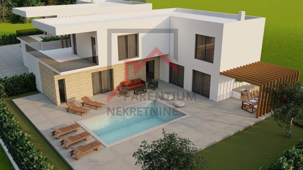 Zazidljivo zemljišče z gradbenim dovoljenjem
