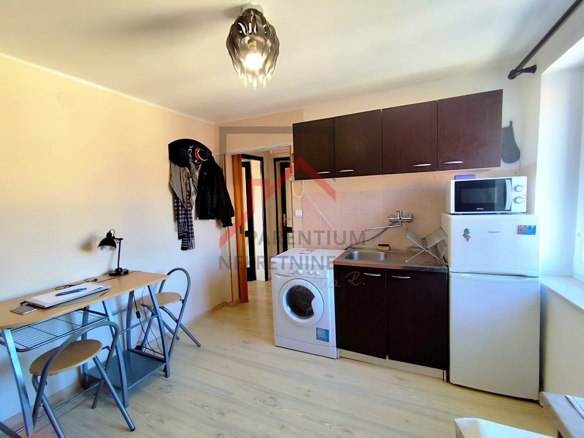 Ekskluzivna ponudba - Istra, center Poreča - Apartma s pogledom na morje, prva vrsta do morja