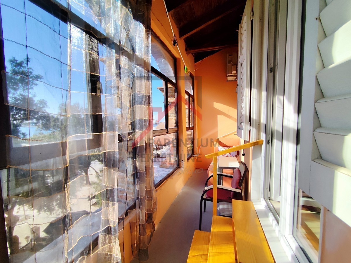 Ekskluzivna ponudba - Istra, center Poreča - Apartma s pogledom na morje, prva vrsta do morja