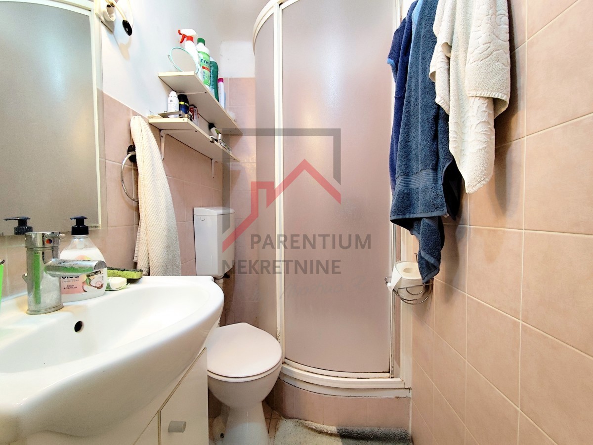 Ekskluzivna ponudba - Istra, center Poreča - Apartma s pogledom na morje, prva vrsta do morja