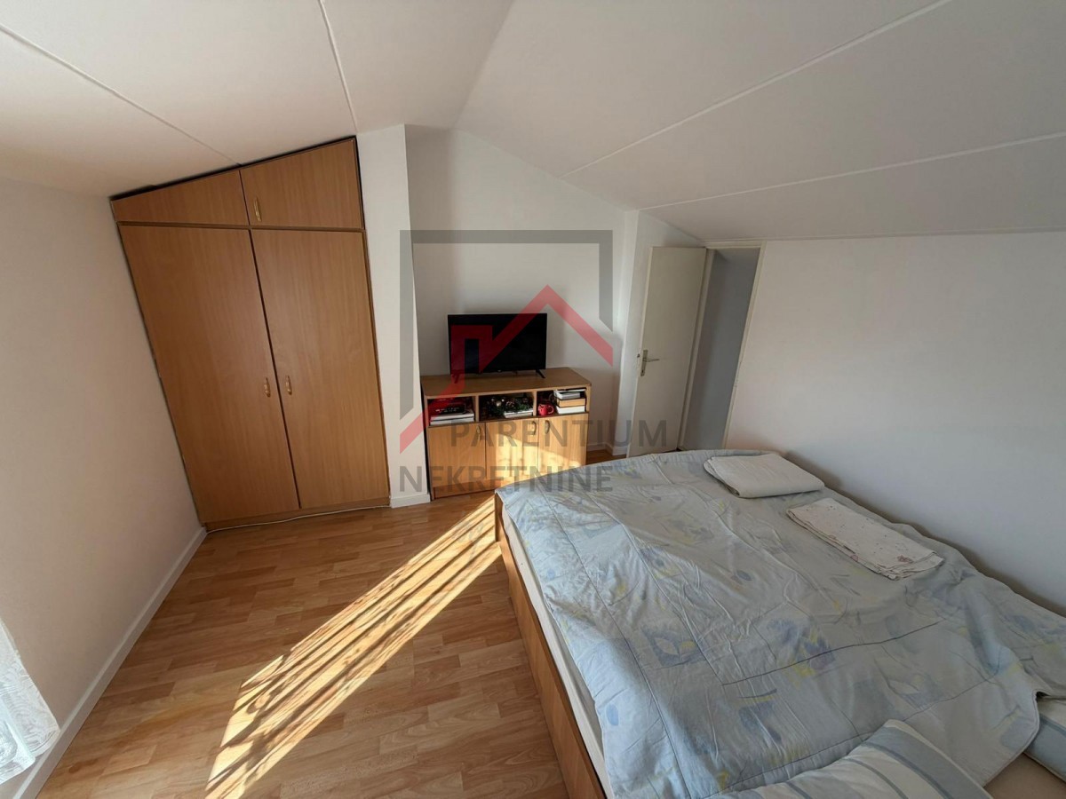 Istra, Poreč – Stanovanje z galerijo in zaprto ložo, 40 m2