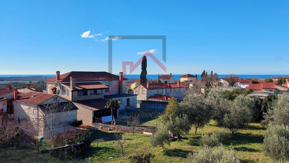 Poreč, okolica, stanovanje z dvema spalnicama, 2 parkirnima mestoma in pogledom na morje