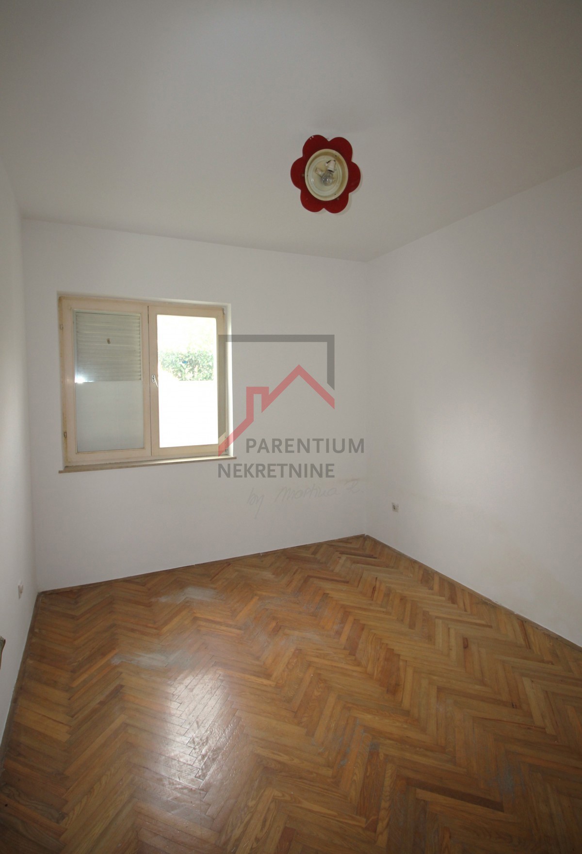 Istra, Poreč - Apartma z velikim vrtom v centru - le 500m od morja!