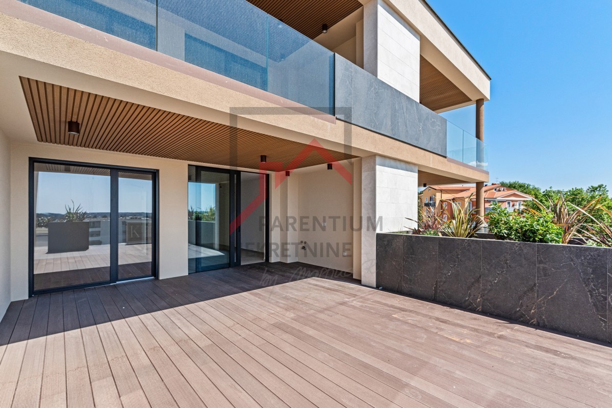 Istra, Novigrad - Stanovanje z razgledom v luksuzni stavbi