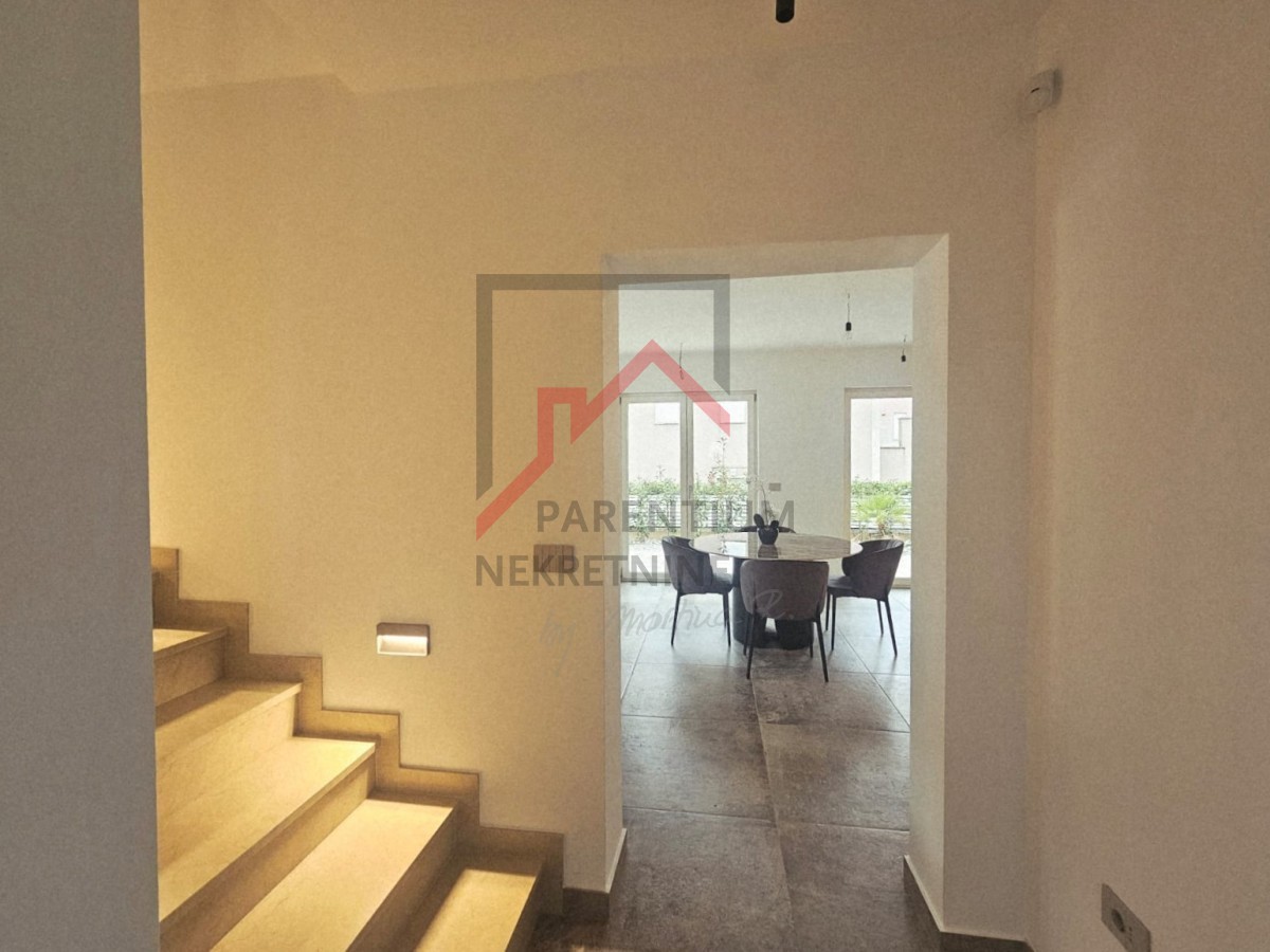 Funtana, odlična priložnost, odlična lokacija - opremljena hiša blizu morja!!!