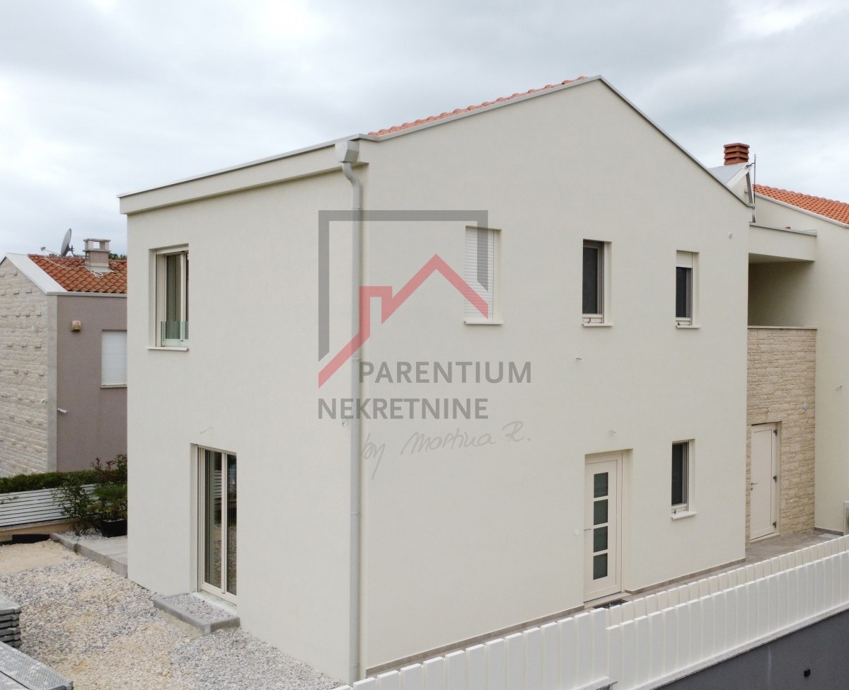 Funtana, odlična priložnost, odlična lokacija - opremljena hiša blizu morja!!!