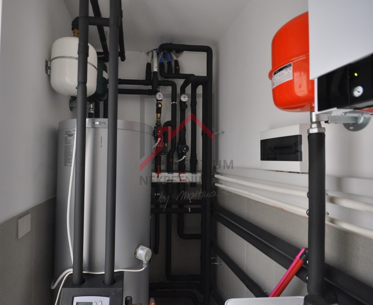 Funtana, odlična priložnost, odlična lokacija - opremljena hiša blizu morja!!!