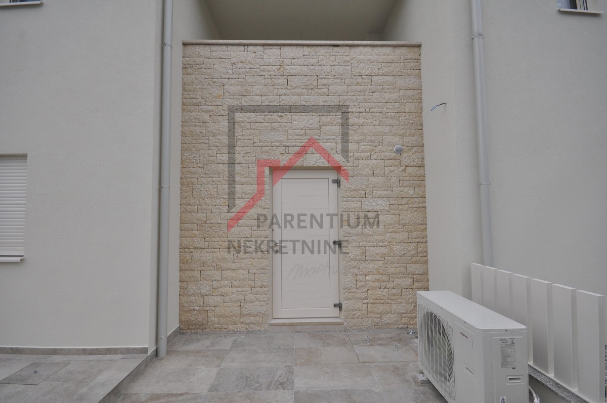 Funtana, odlična priložnost, odlična lokacija - opremljena hiša blizu morja!!!