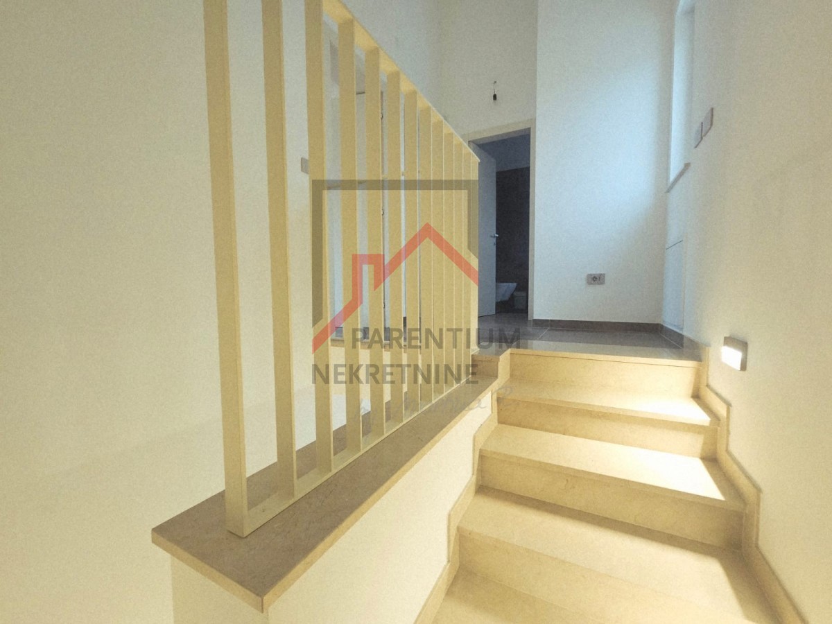 Funtana, odlična priložnost, odlična lokacija - opremljena hiša blizu morja!!!