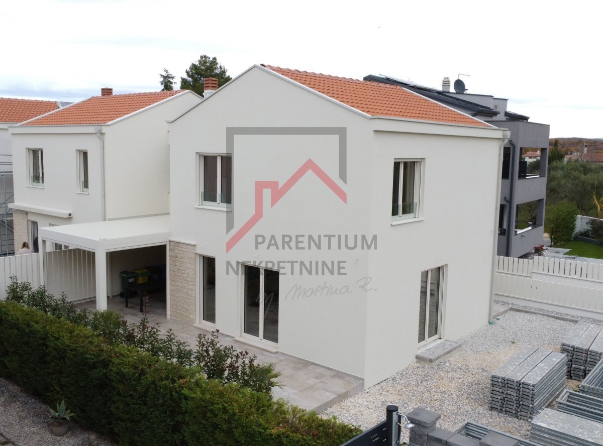 Funtana, odlična priložnost, odlična lokacija - opremljena hiša blizu morja!!!