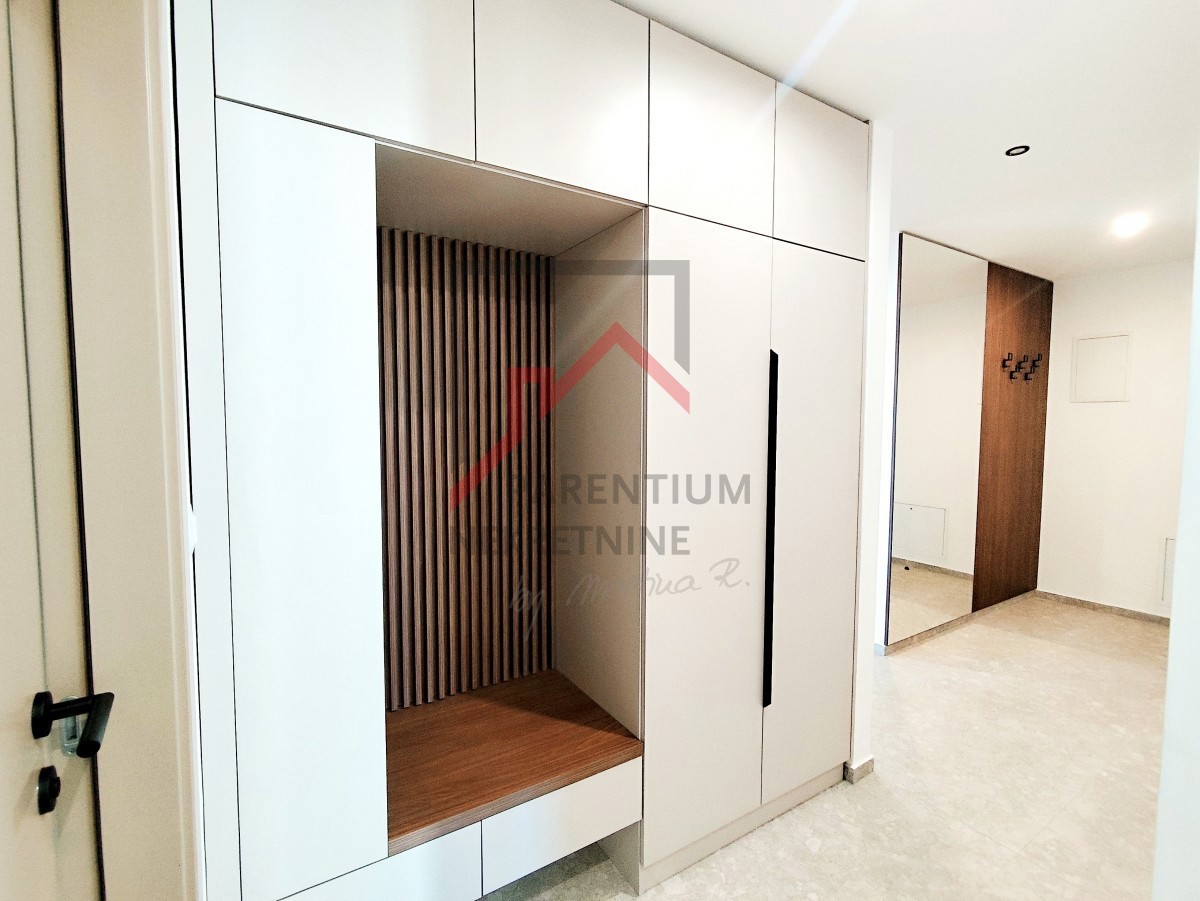 Istra, območje Poreča - Dizajnersko stanovanje s tremi spalnicami in pogledom na morje - novogradnja