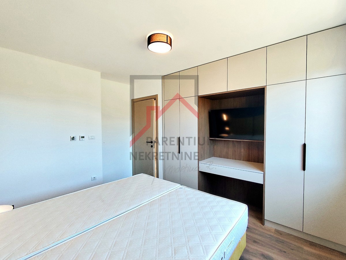 Istra, območje Poreča - Dizajnersko stanovanje s tremi spalnicami in pogledom na morje - novogradnja