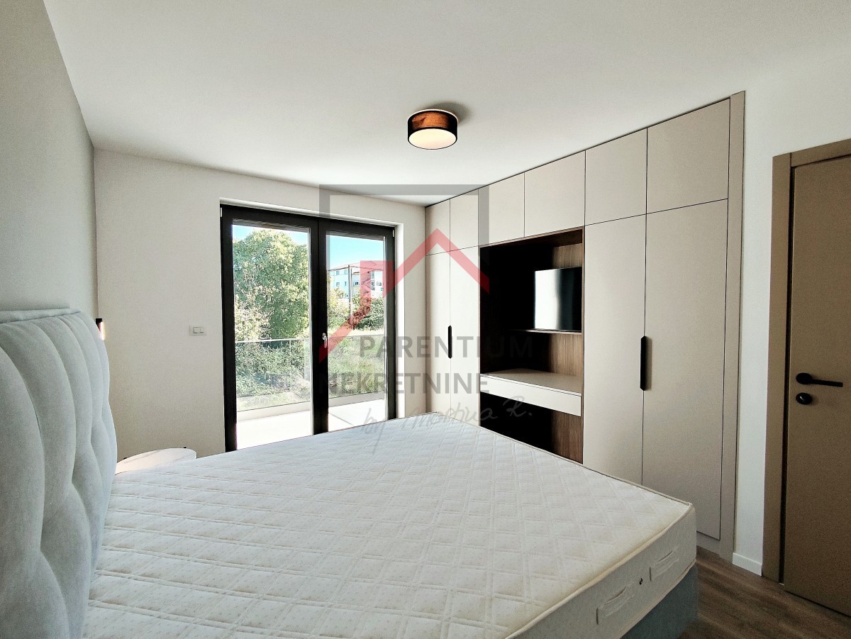 Istra, območje Poreča - Dizajnersko stanovanje s tremi spalnicami in pogledom na morje - novogradnja