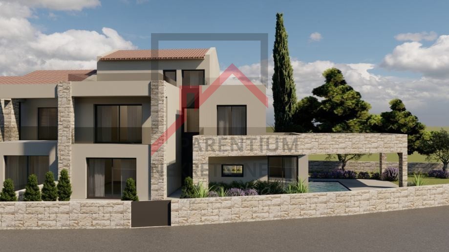 Stavbno zemljišče z veljavnim gradbenim dovoljenjem za dvojček