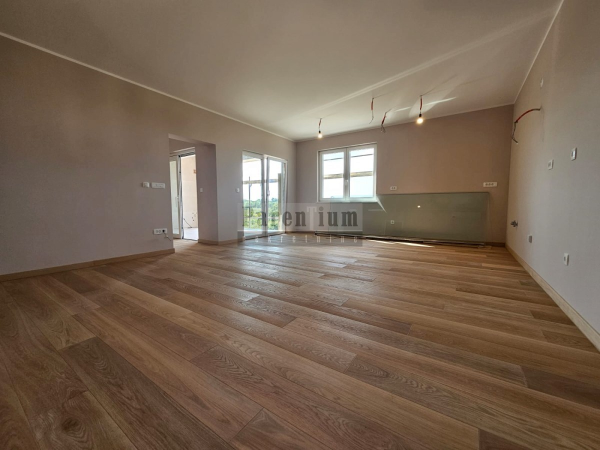 Apartma v prvem nadstropju, nedaleč od morja