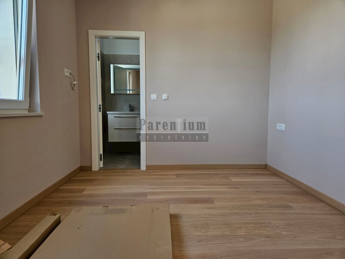 Apartma v prvem nadstropju, nedaleč od morja