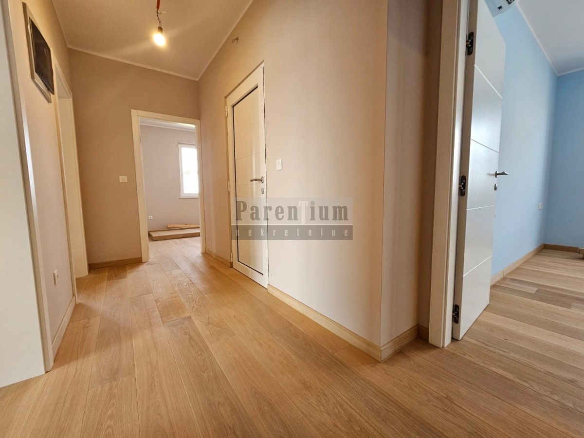 Apartma v prvem nadstropju, nedaleč od morja