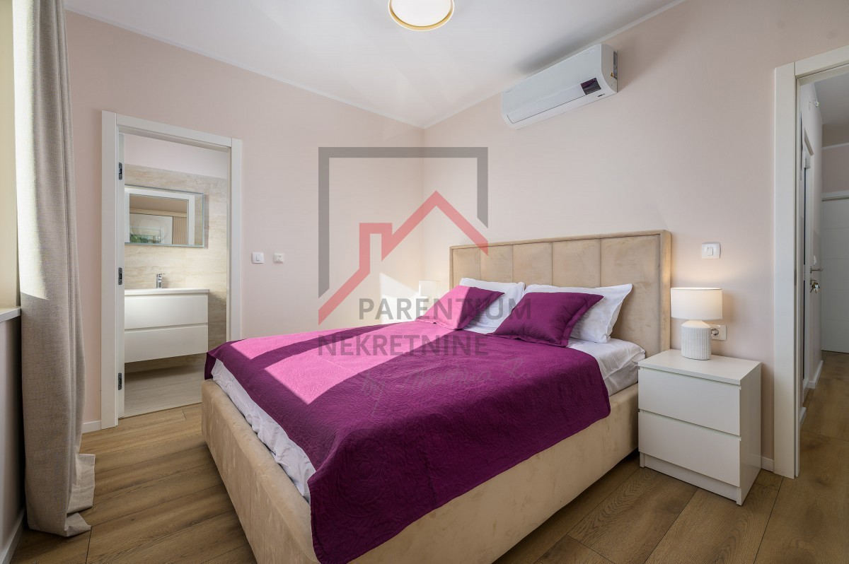 Poreč - trisobno stanovanje, opremljeno in blizu morja