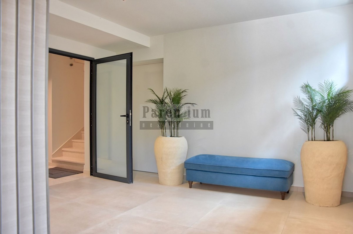 Poreč, ekskluzivni apartma v bližini centra