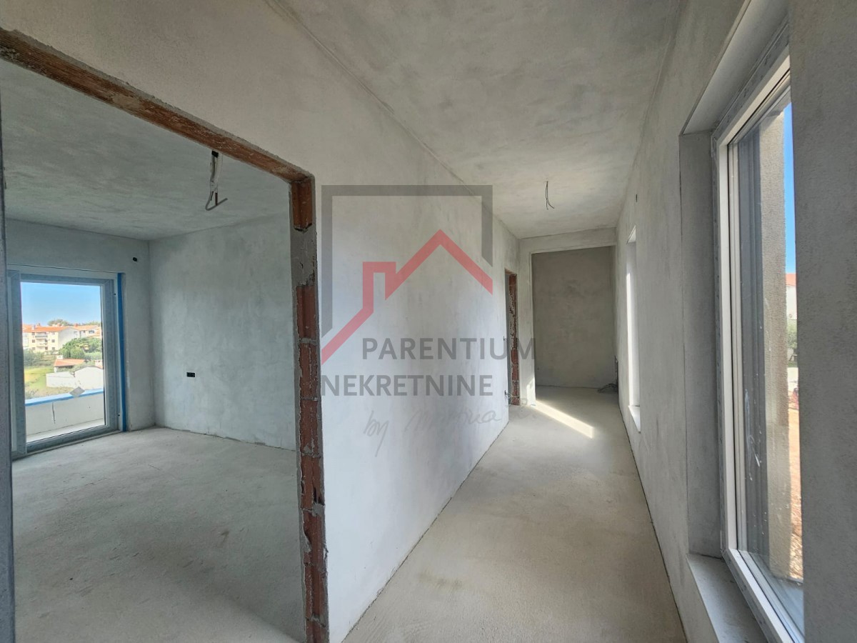 Poreč, čudovit penthouse s pogledom na morje!