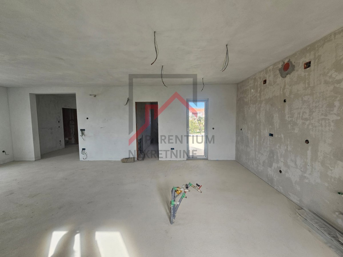 Poreč, čudovit penthouse s pogledom na morje!