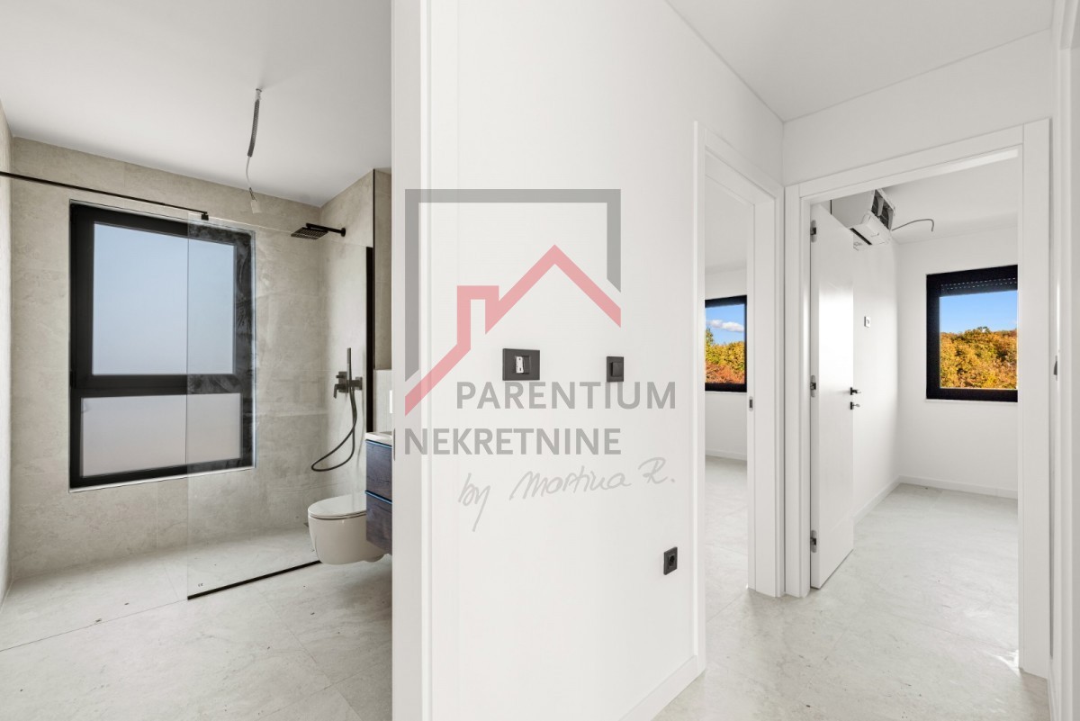 Istra, Poreč - Luksuzni penthouse v drugem nadstropju s pogledom na morje