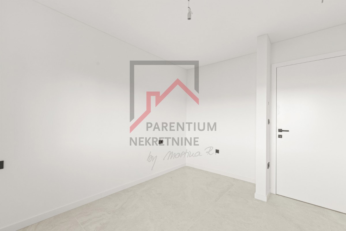 Istra, Poreč - Luksuzni penthouse v drugem nadstropju s pogledom na morje