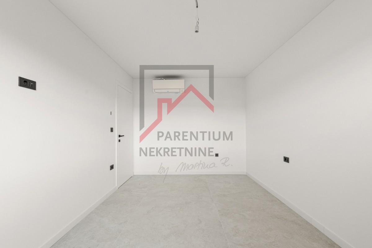 Istra, Poreč - Luksuzni penthouse v drugem nadstropju s pogledom na morje