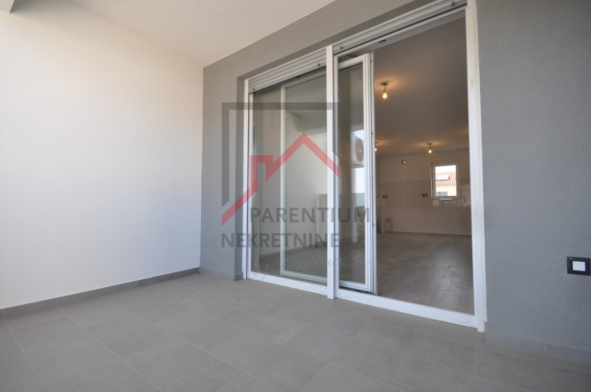 Istra, Poreč - Stanovanje v prvem nadstropju s teraso velikosti 59 m2 - novogradnja!