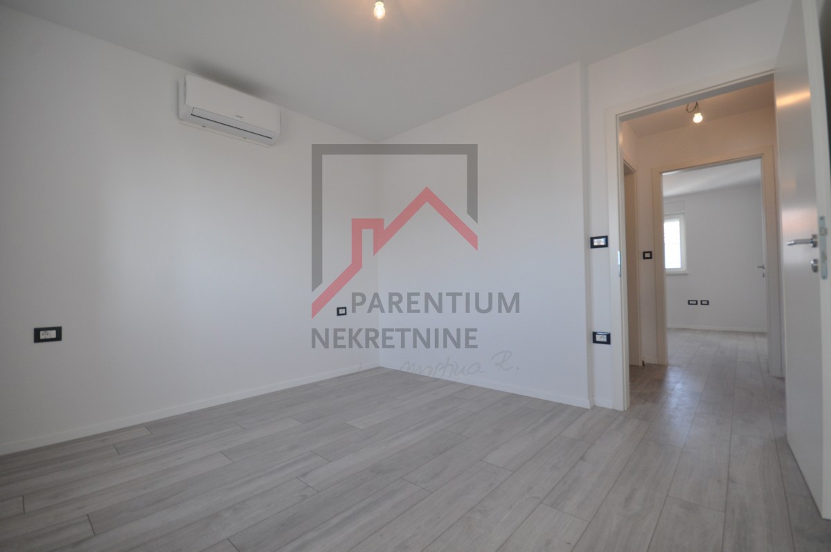 Istra, Poreč - Stanovanje v prvem nadstropju s teraso velikosti 59 m2 - novogradnja!