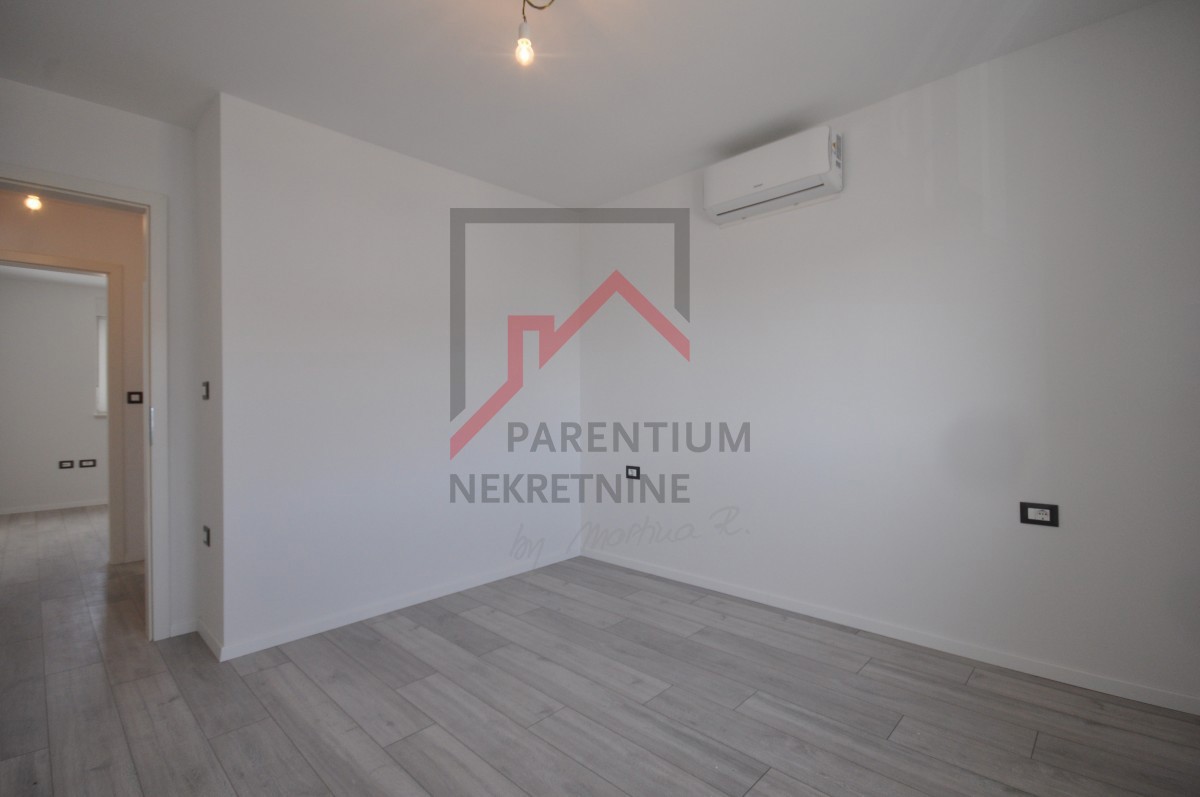 Istra, Poreč - Stanovanje v prvem nadstropju s teraso velikosti 59 m2 - novogradnja!