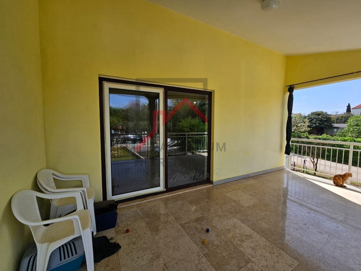 Dva apartmaja, blizu Poreča, ODLIČNA PRILOŽNOST!!!