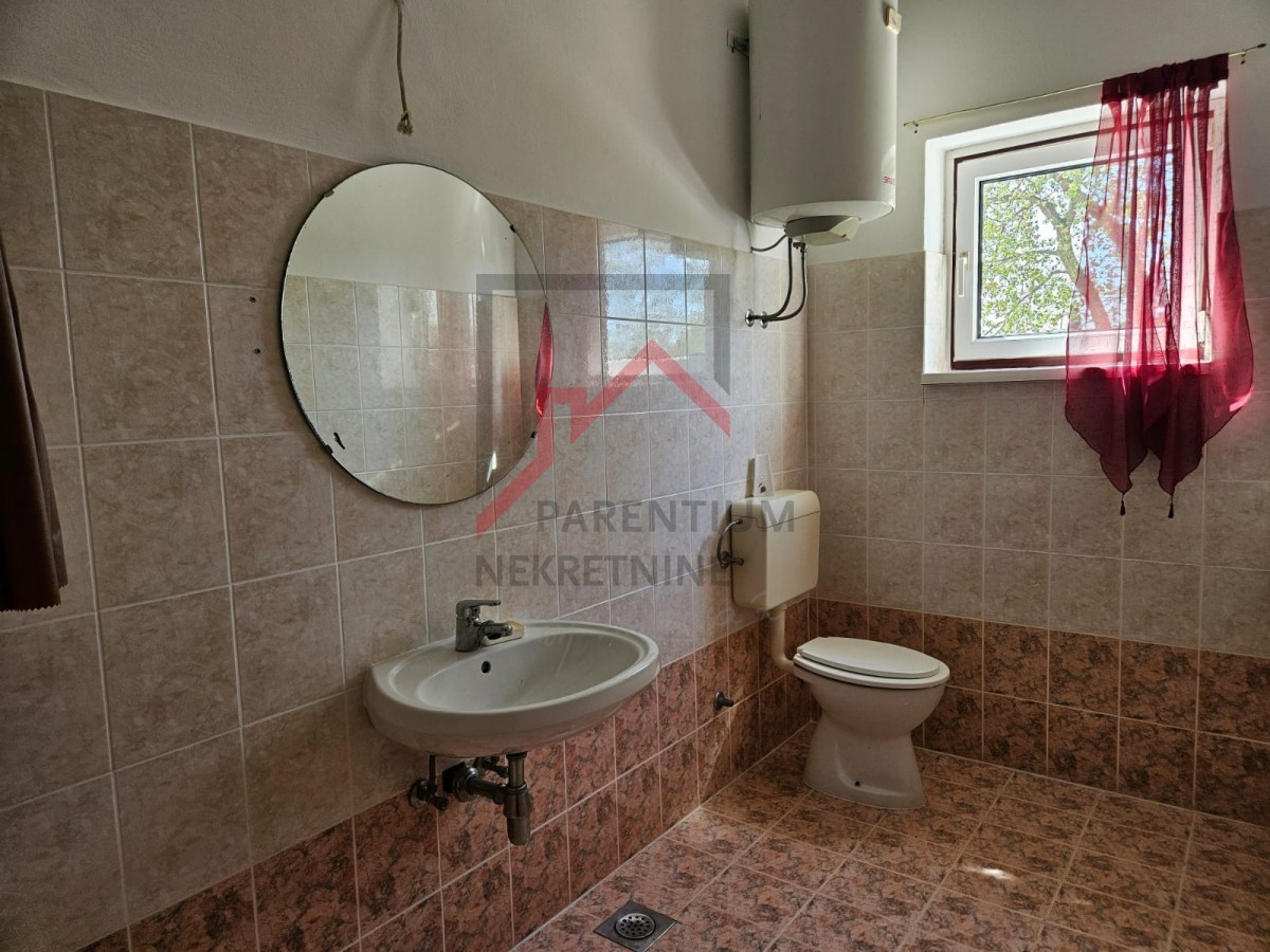 Dva apartmaja, blizu Poreča, ODLIČNA PRILOŽNOST!!!