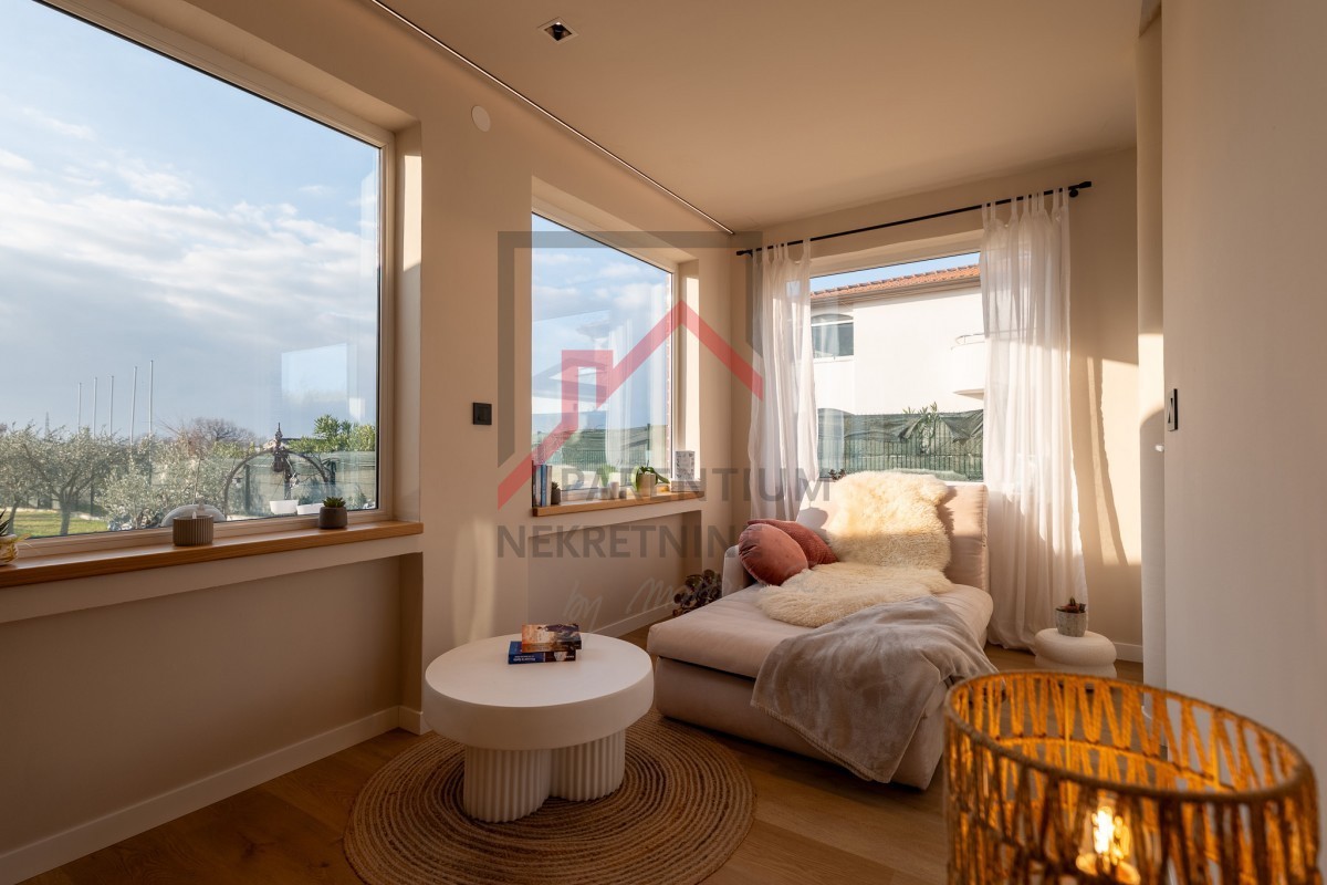 Istra, okolica Poreča – Samostojna hiša na 3.000 m² gradbenega zemljišča