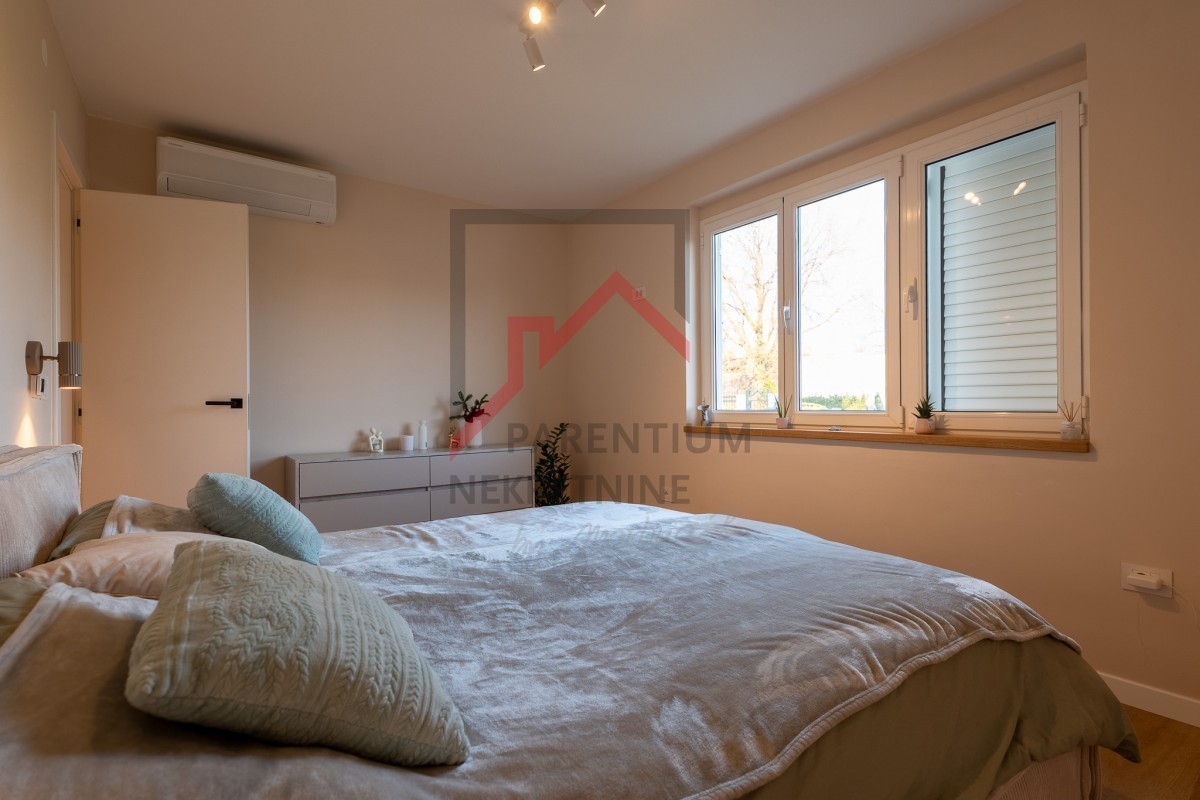 Istra, okolica Poreča – Samostojna hiša na 3.000 m² gradbenega zemljišča