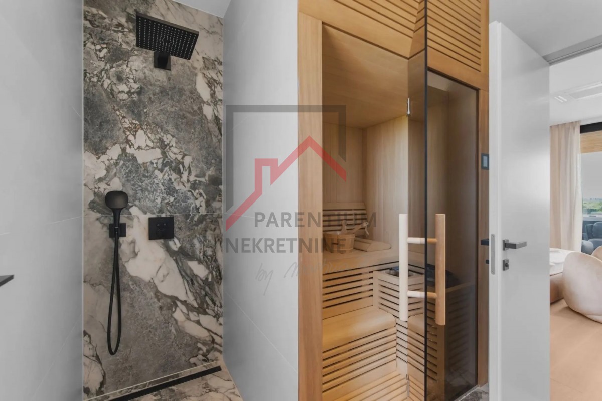 Istra, Poreč - Moderno luksuzno penthouse 800 metrov od morja s pogledom na morje