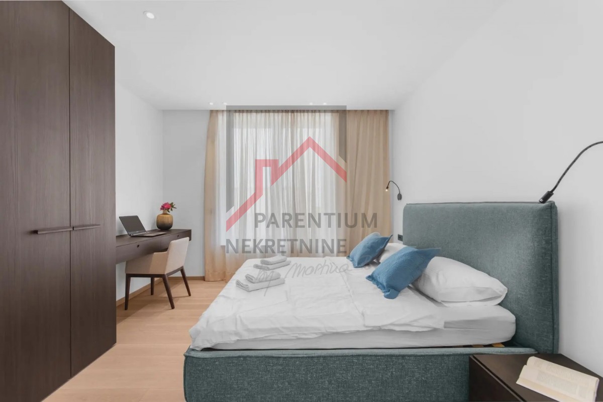 Istra, Poreč - Moderno luksuzno penthouse 800 metrov od morja s pogledom na morje