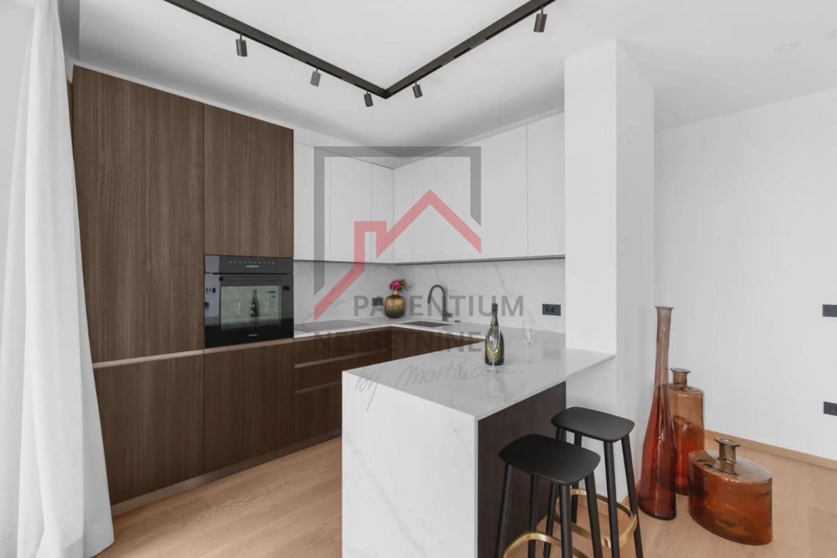 Istra, Poreč - Moderno luksuzno penthouse 800 metrov od morja s pogledom na morje